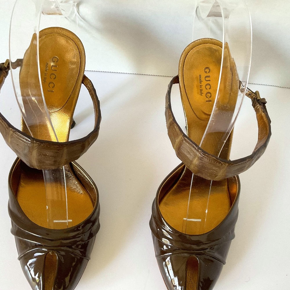 Gucci Tom Ford chocolate brown patent leather peep toe heels